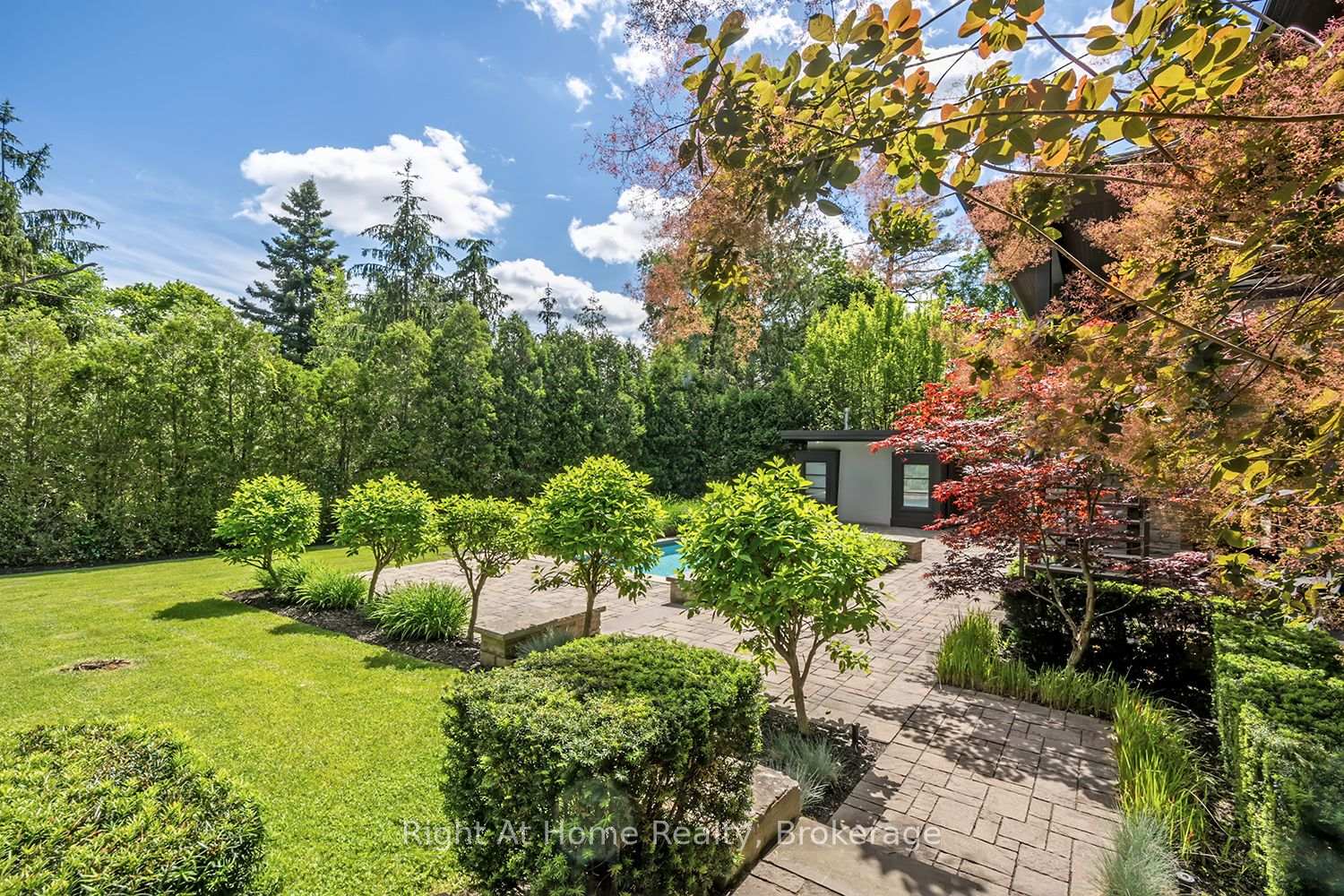 Photo 39 of 265 Maple Grove Drive, Oakville, Ford — HOMEH