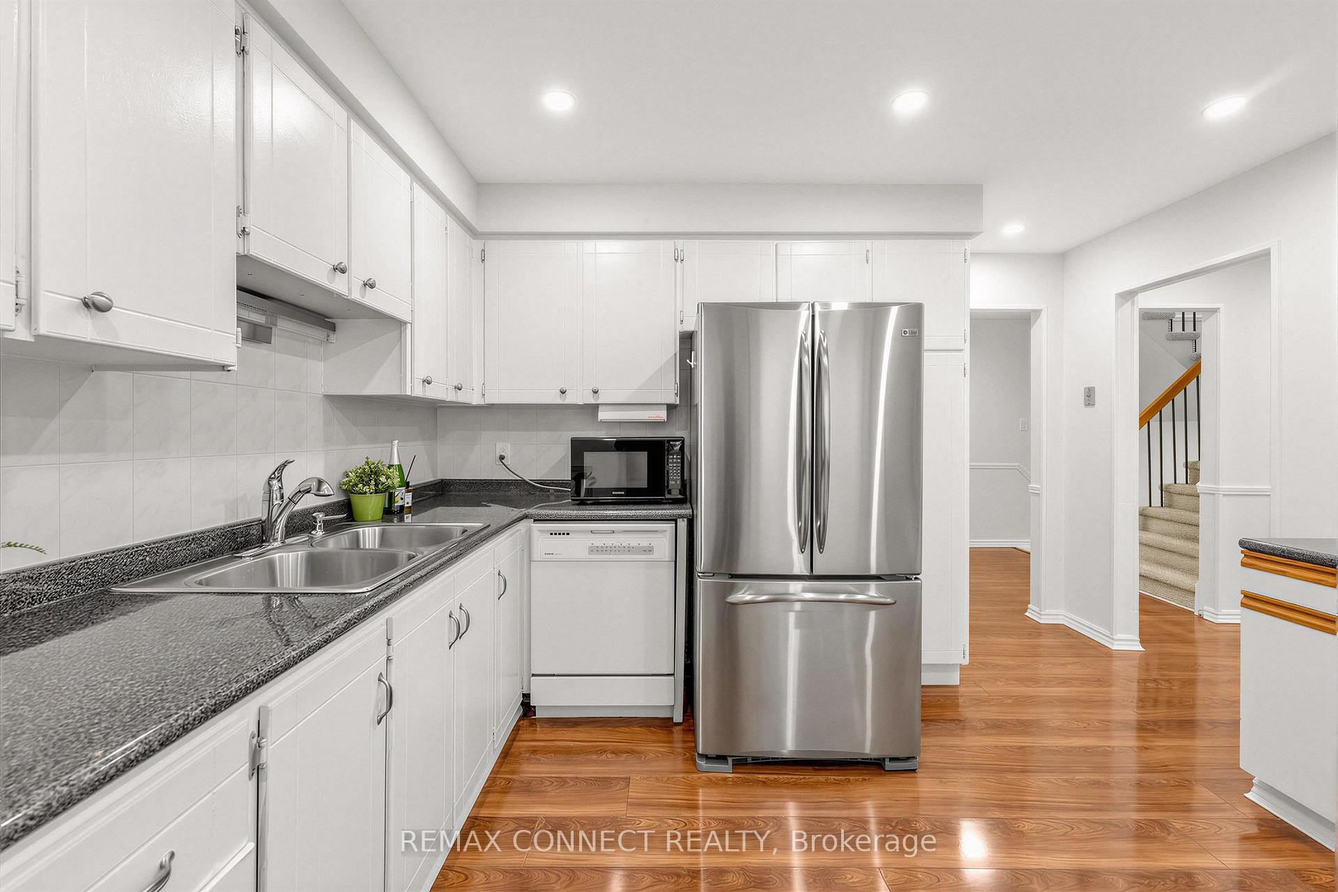 Photo 7 of 4199 Trellis Crescent, Mississauga, Erin Mills — HOMEH