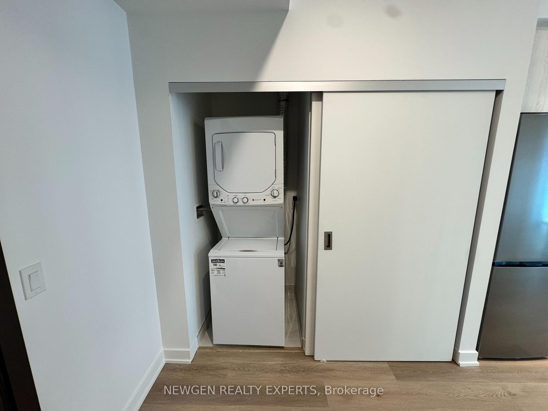 Photo 4 of Unit 1415, 101 John Street N, Hamilton, Beasley — HOMEH