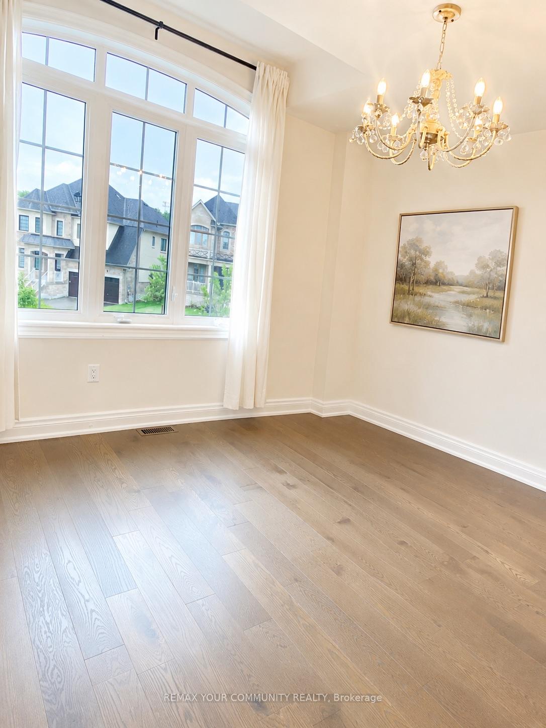 Photo 9 of 4 Beebalm Lane, East Gwillimbury, Holland Landing — HOMEH