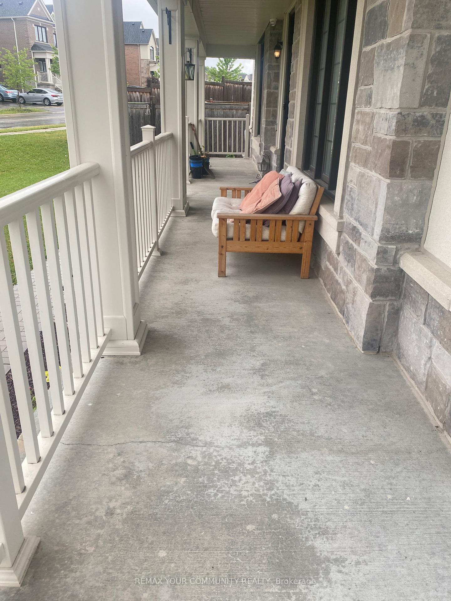 Photo 12 of 4 Beebalm Lane, East Gwillimbury, Holland Landing — HOMEH