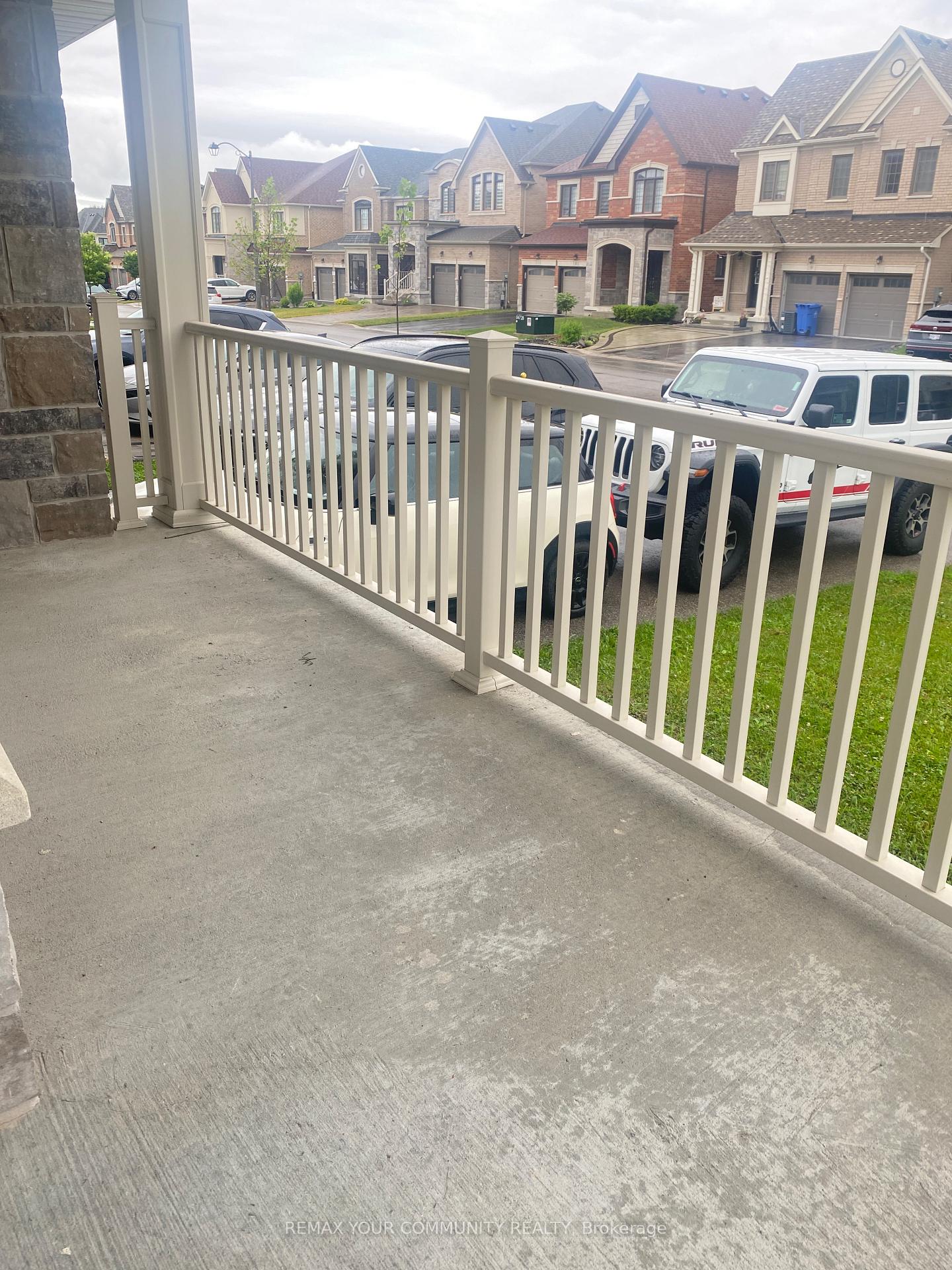 Photo 13 of 4 Beebalm Lane, East Gwillimbury, Holland Landing — HOMEH