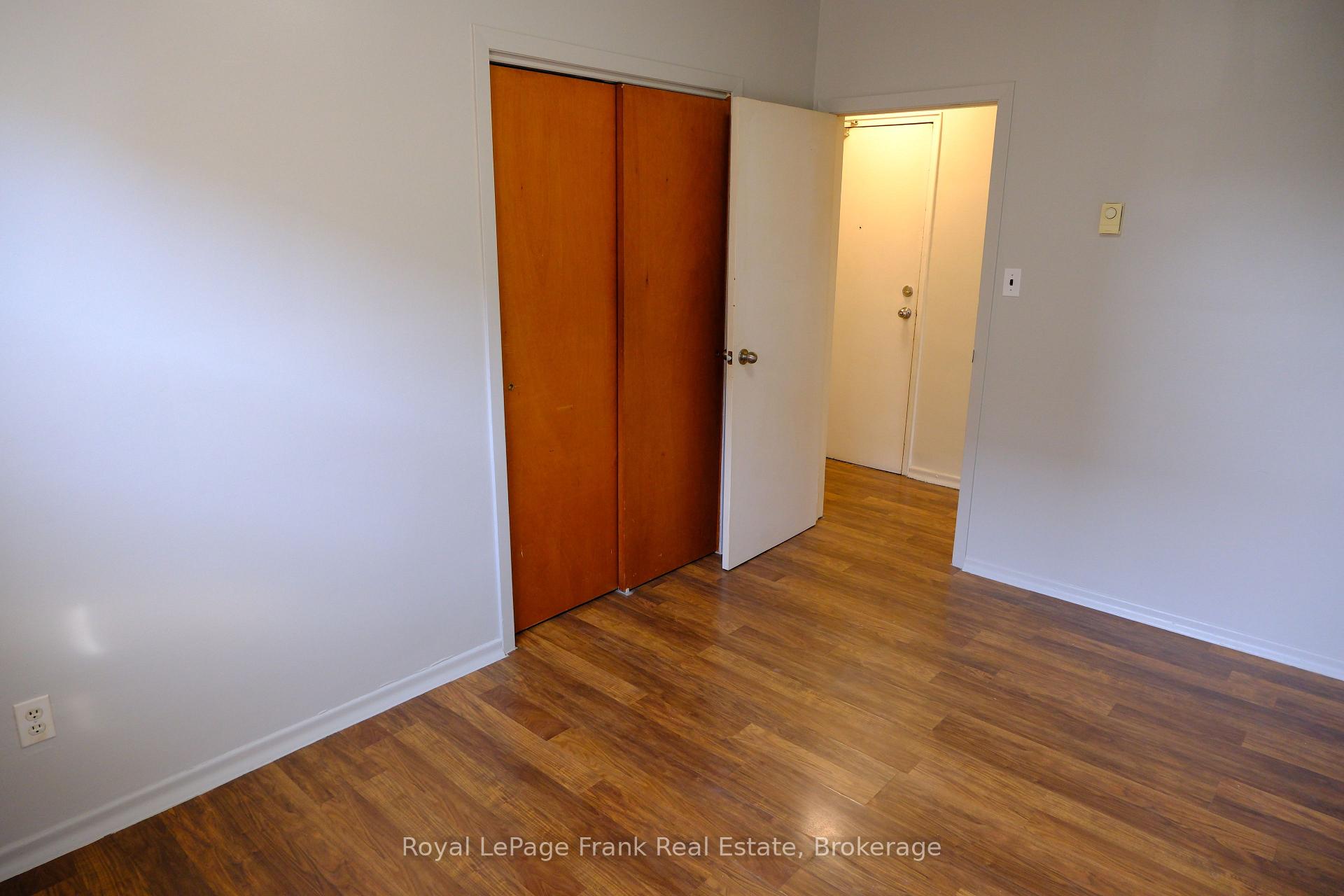 Photo 10 of Unit 3, 365 Elgin Court, Oshawa, McLaughlin — HOMEH