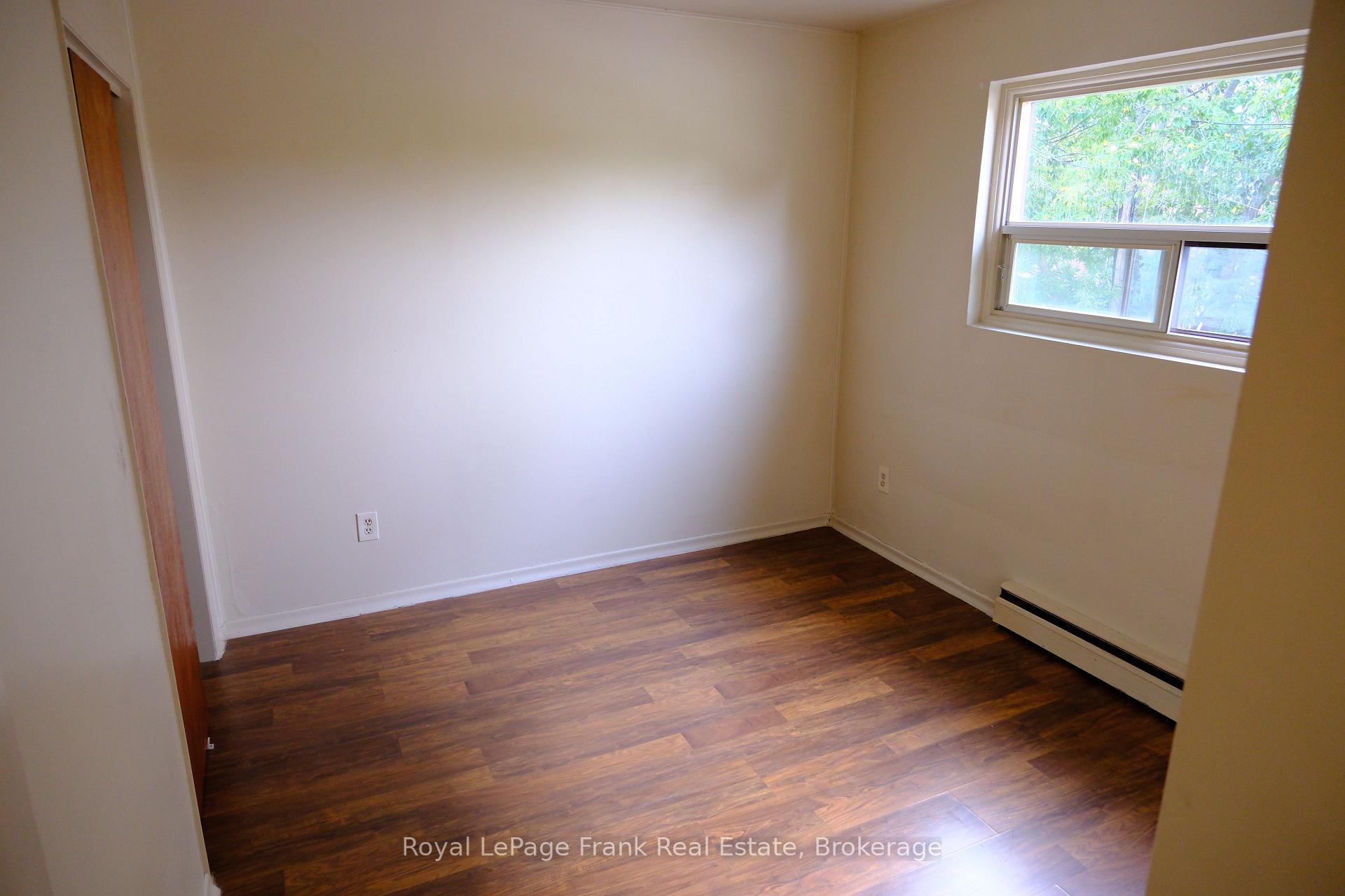 Photo 11 of Unit 3, 365 Elgin Court, Oshawa, McLaughlin — HOMEH
