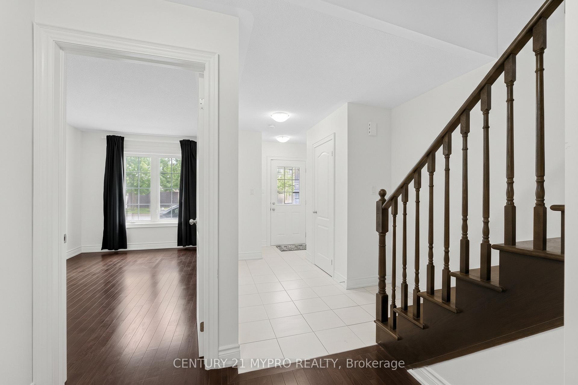 Photo 5 of 12 Brushwood Drive, Brampton, Bram West — HOMEH
