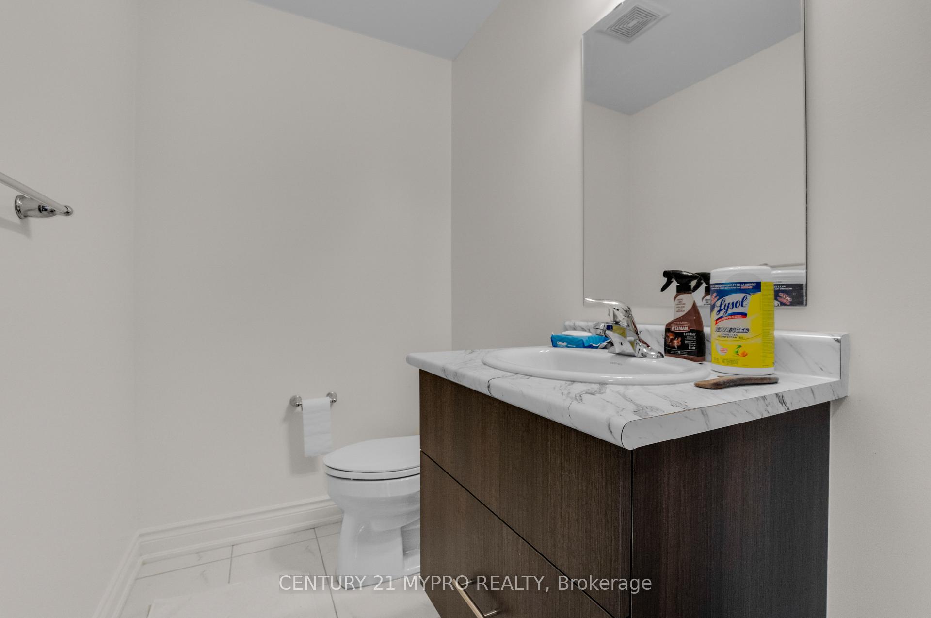Photo 19 of 12 Brushwood Drive, Brampton, Bram West — HOMEH