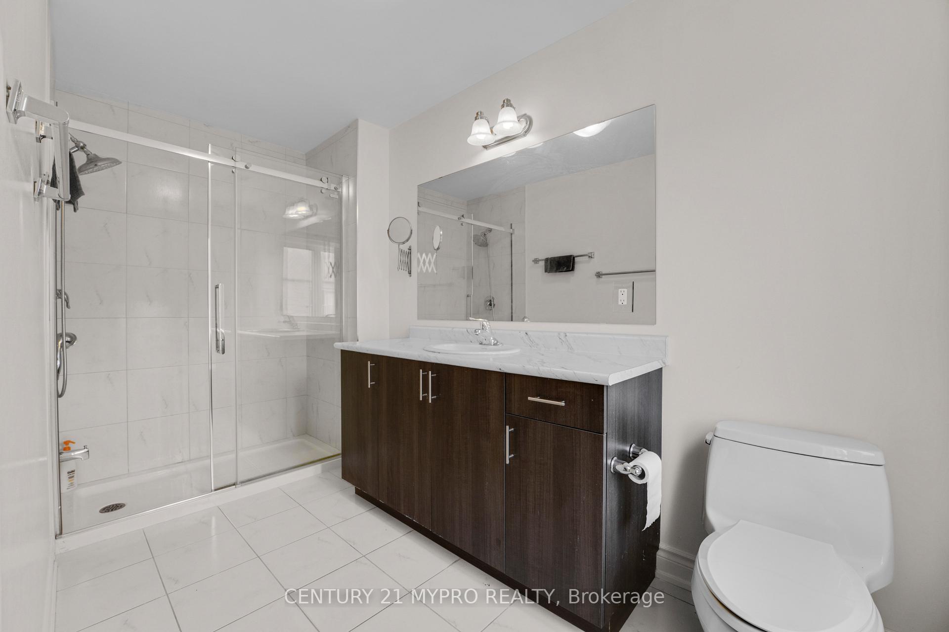 Photo 23 of 12 Brushwood Drive, Brampton, Bram West — HOMEH
