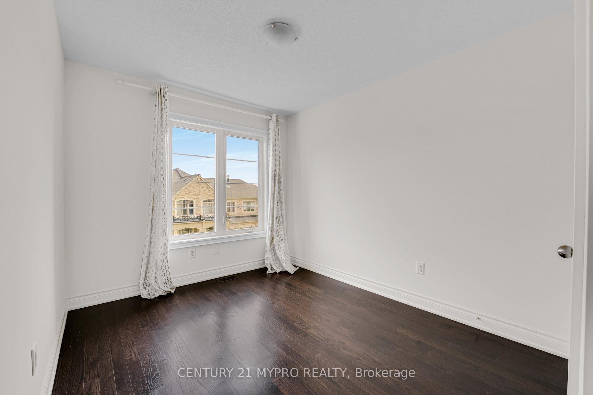 Photo 27 of 12 Brushwood Drive, Brampton, Bram West — HOMEH