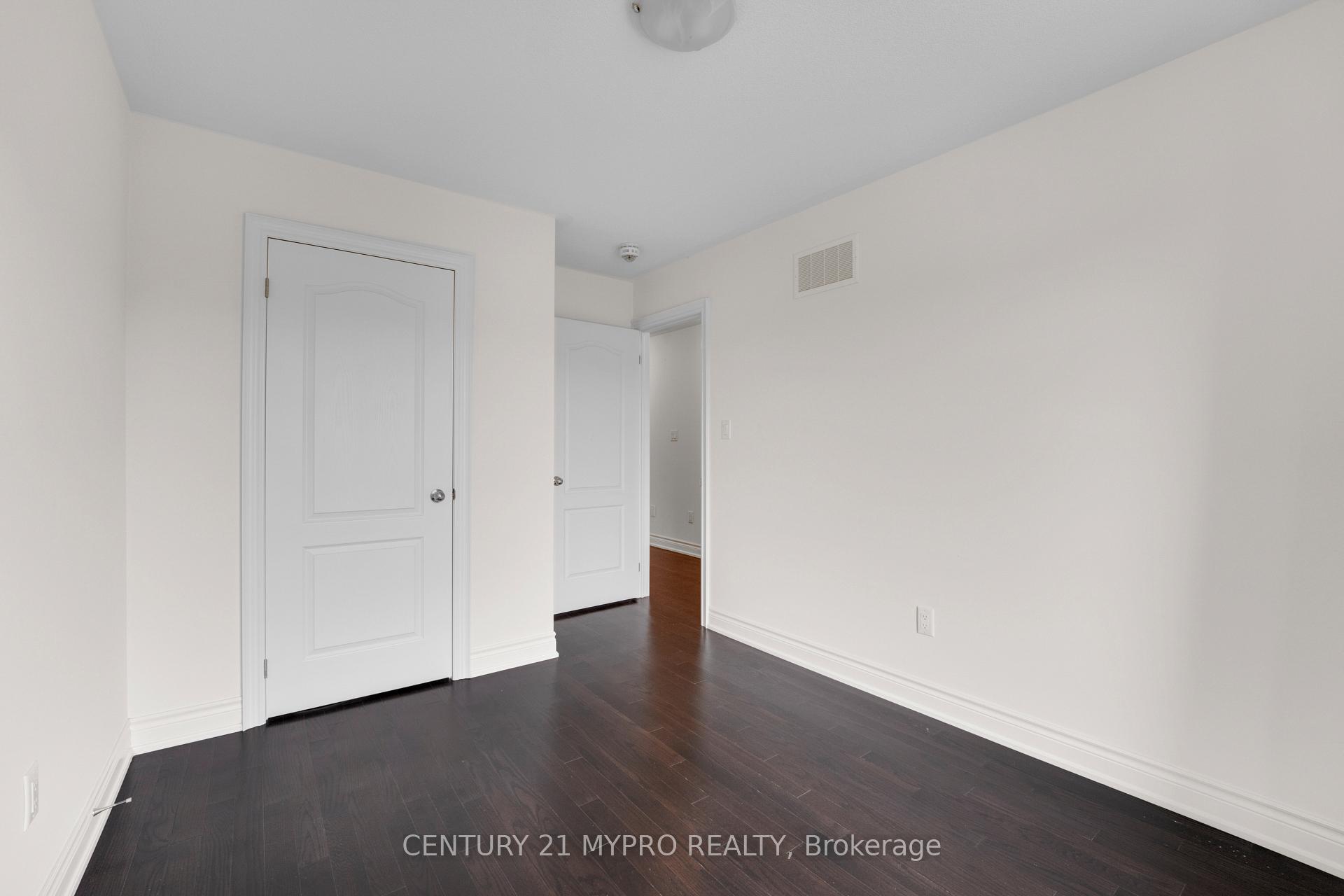 Photo 28 of 12 Brushwood Drive, Brampton, Bram West — HOMEH