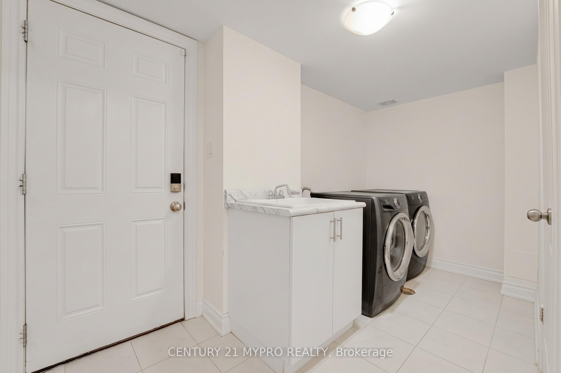 Photo 30 of 12 Brushwood Drive, Brampton, Bram West — HOMEH