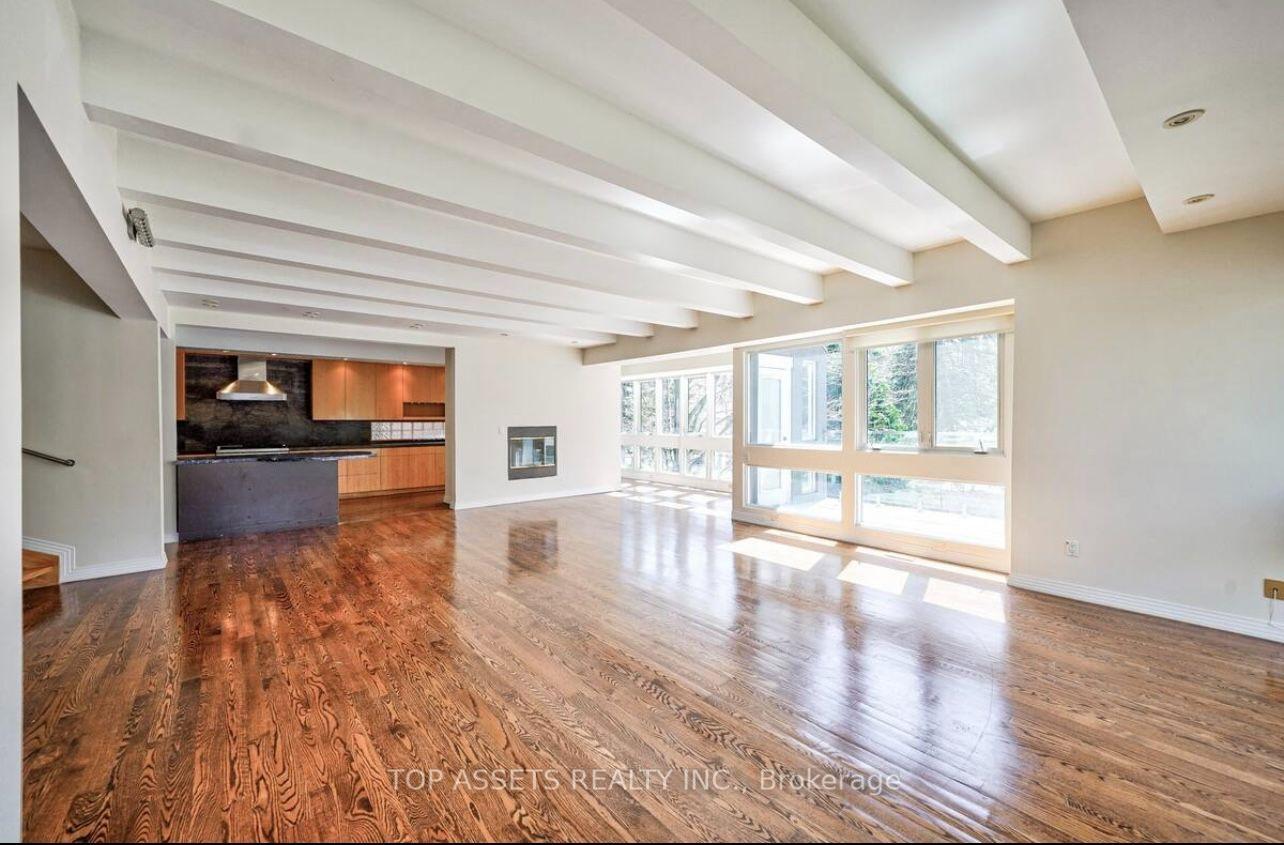 Photo 18 of 25 Fallingbrook Drive, Scarborough, Birchcliffe-Cliffside — HOMEH