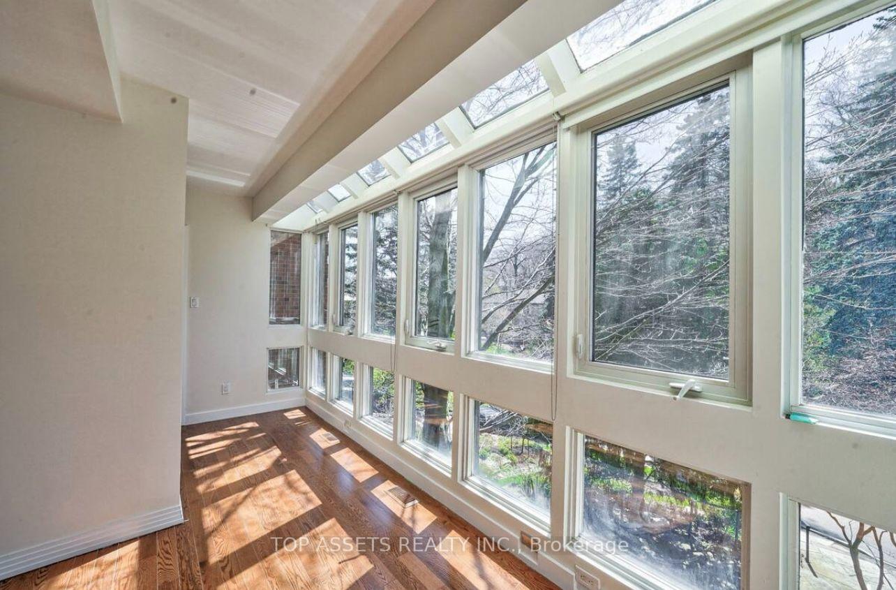 Photo 22 of 25 Fallingbrook Drive, Scarborough, Birchcliffe-Cliffside — HOMEH