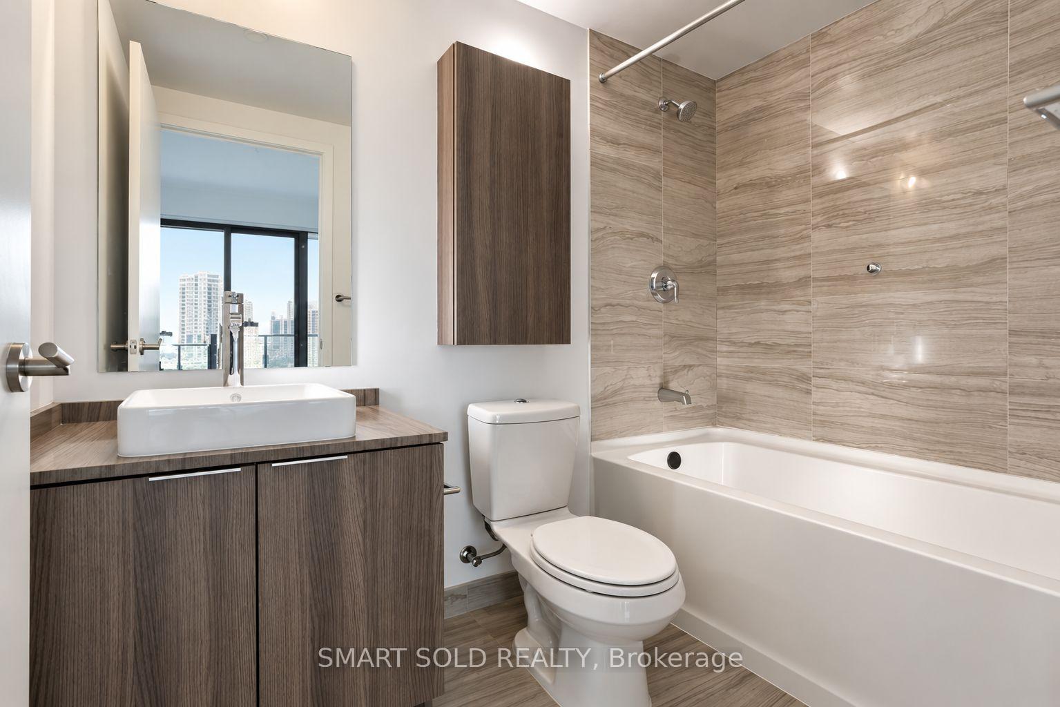 Photo 6 of Unit 2002, 11 Wellesley Street W, Toronto, Bay Street Corridor — HOMEH