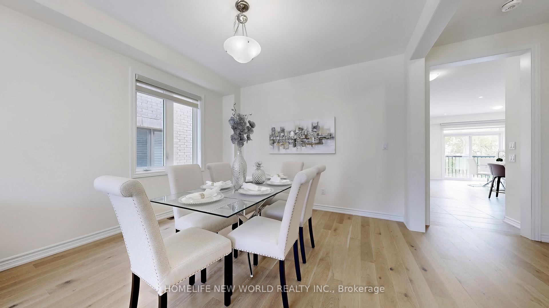 Photo 5 of 19 Ahchie Court, Vaughan, Patterson — HOMEH