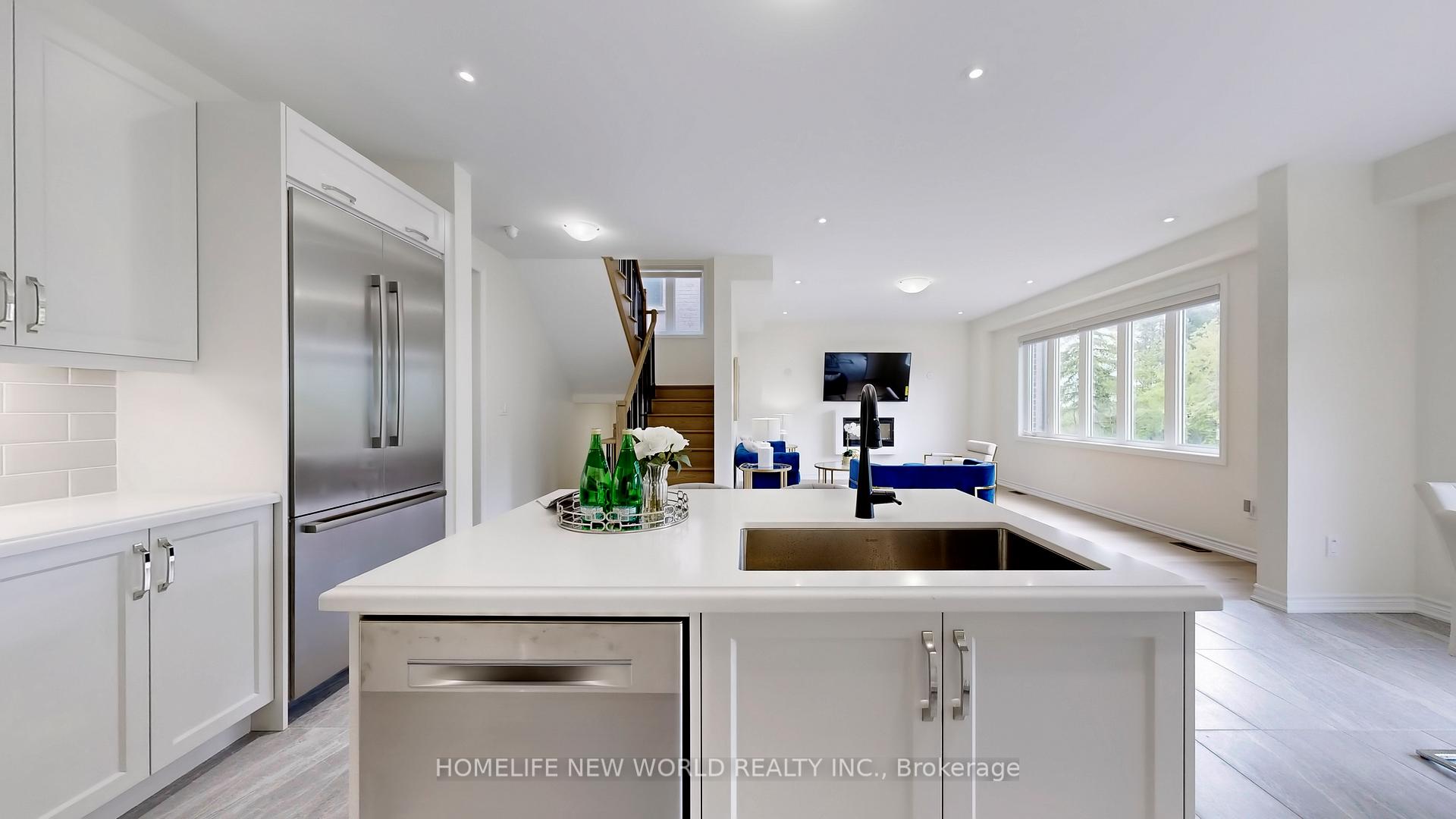 Photo 14 of 19 Ahchie Court, Vaughan, Patterson — HOMEH
