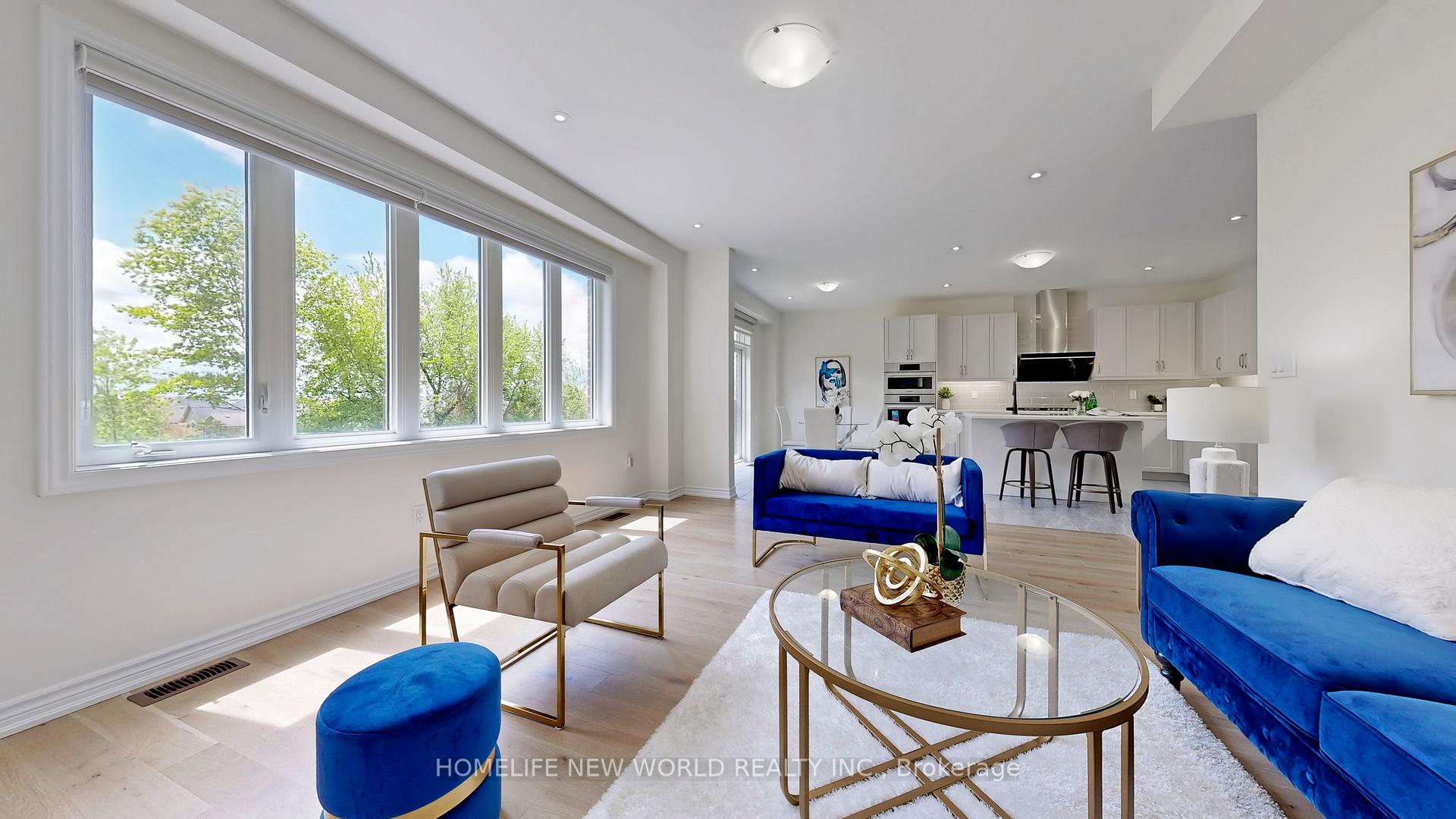 Photo 20 of 19 Ahchie Court, Vaughan, Patterson — HOMEH