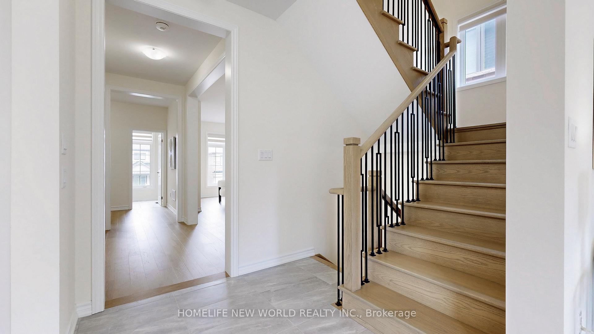 Photo 23 of 19 Ahchie Court, Vaughan, Patterson — HOMEH