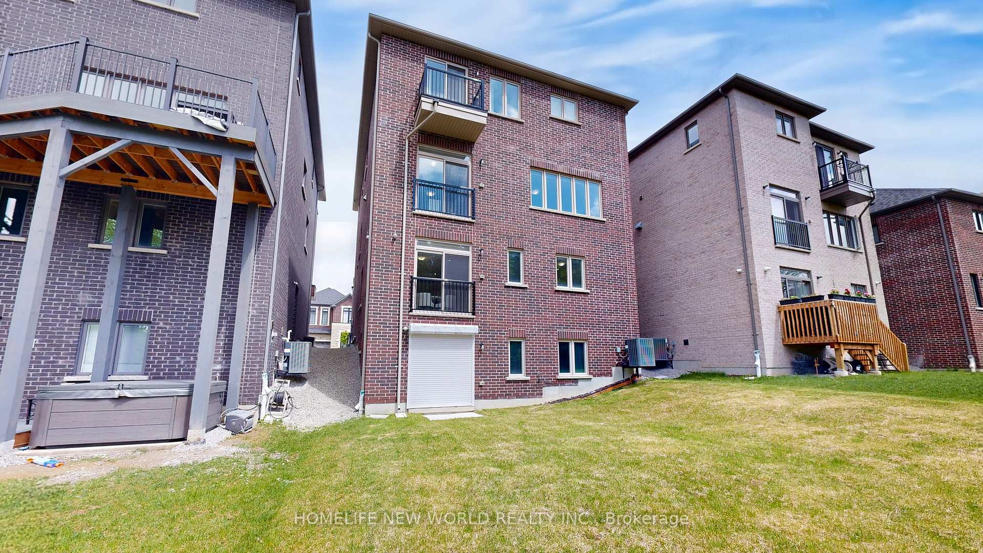 Photo 44 of 19 Ahchie Court, Vaughan, Patterson — HOMEH