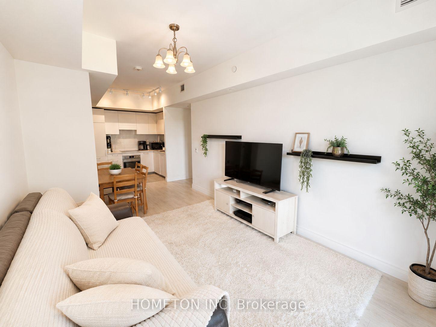 Photo 4 of Unit 817, 33 Frederick Todd Way, Toronto, Leaside — HOMEH