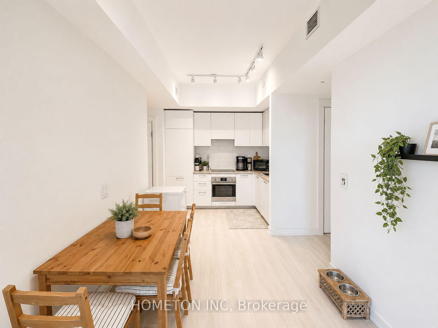 Photo 9 of Unit 817, 33 Frederick Todd Way, Toronto, Leaside — HOMEH