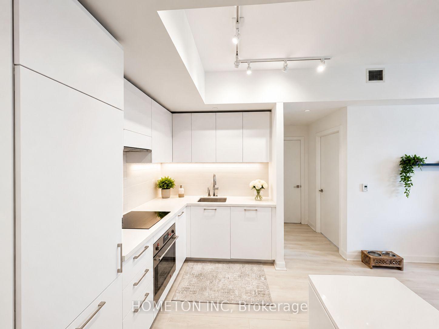 Photo 10 of Unit 817, 33 Frederick Todd Way, Toronto, Leaside — HOMEH