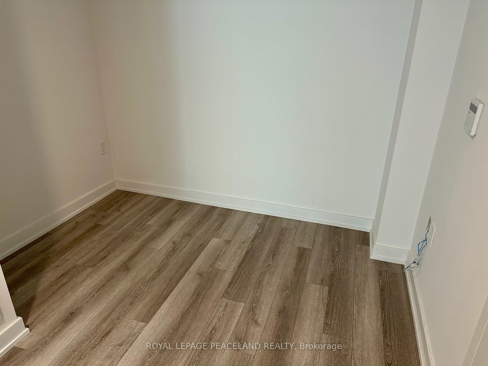 Photo 5 of Unit 827, 230 Simcoe Street, Toronto, Kensington-Chinatown — HOMEH