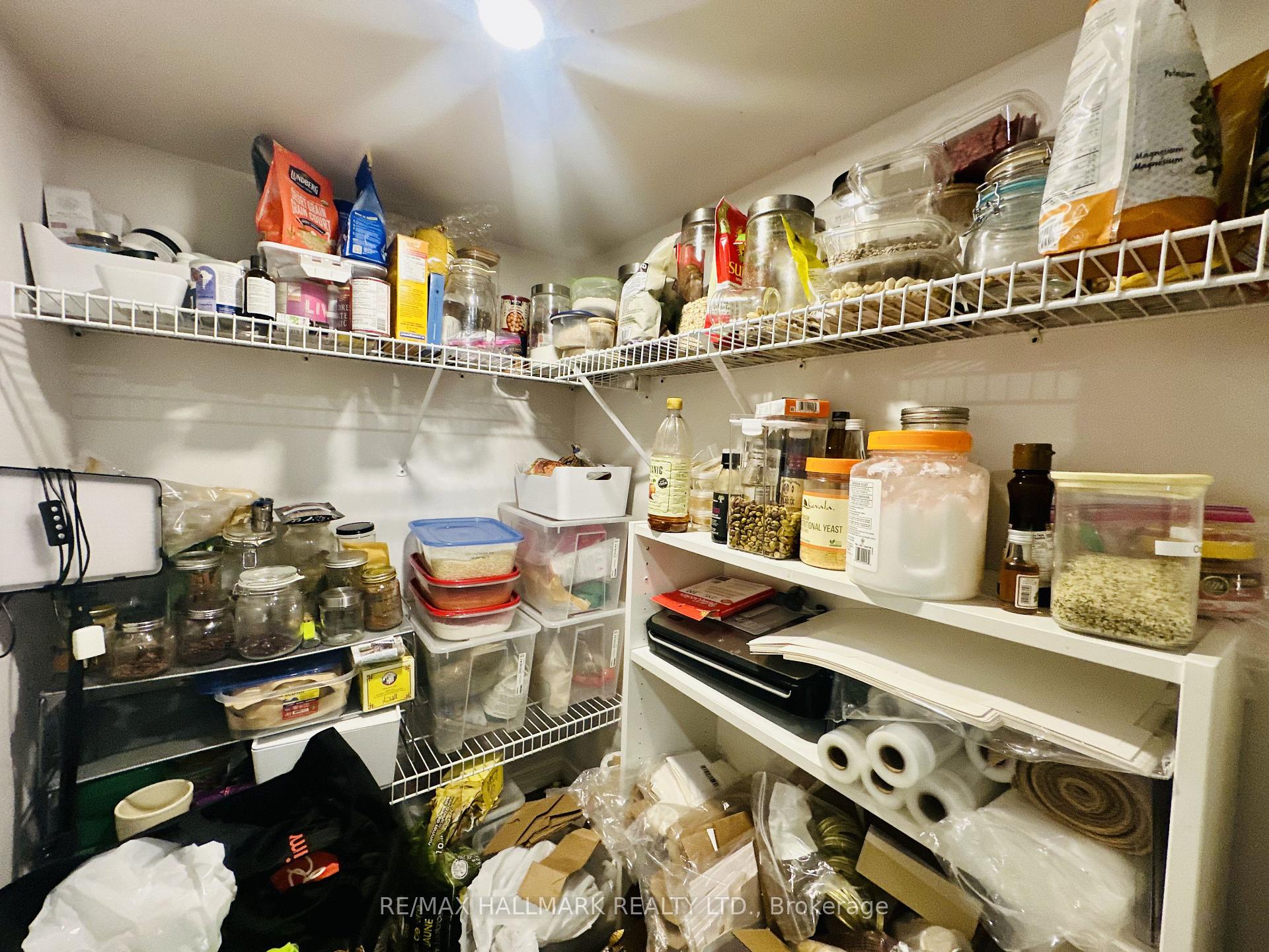 Photo 13 of Unit Lower, 193 Heath Street W, Toronto, Casa Loma — HOMEH