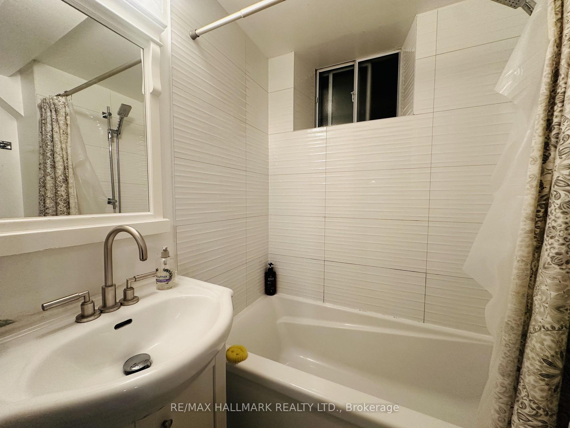 Photo 15 of Unit Lower, 193 Heath Street W, Toronto, Casa Loma — HOMEH