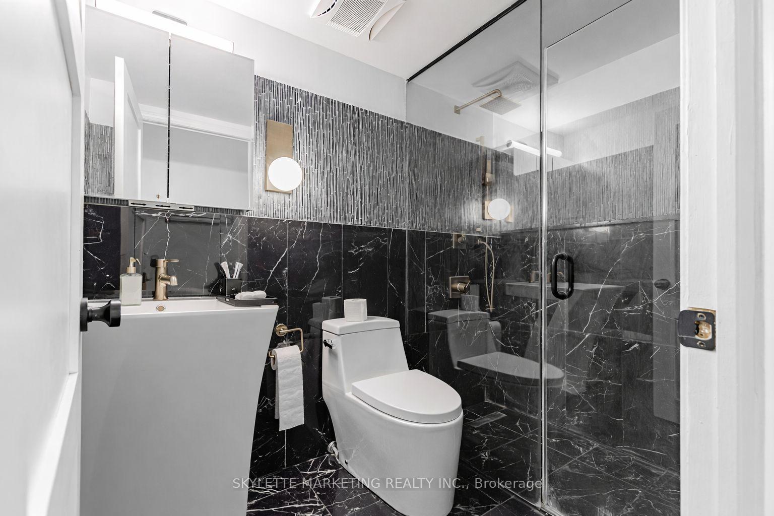 Photo 11 of Unit 107, 3 Everson Drive, North York, Willowdale East — HOMEH