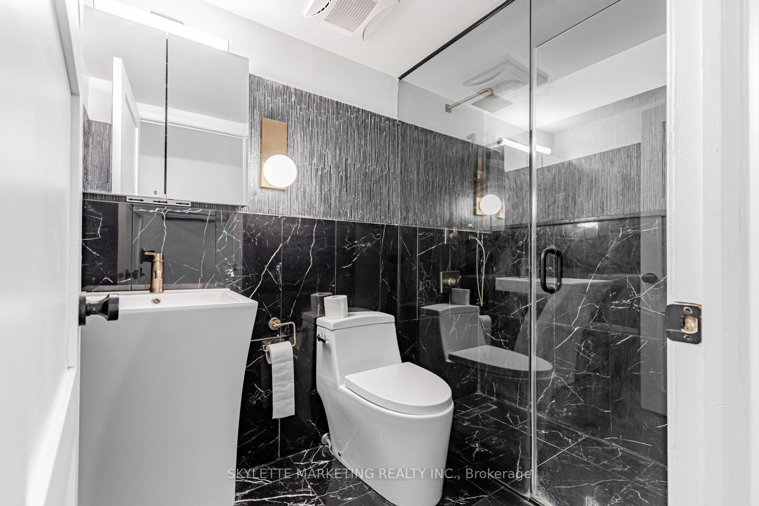 Photo 12 of Unit 107, 3 Everson Drive, North York, Willowdale East — HOMEH