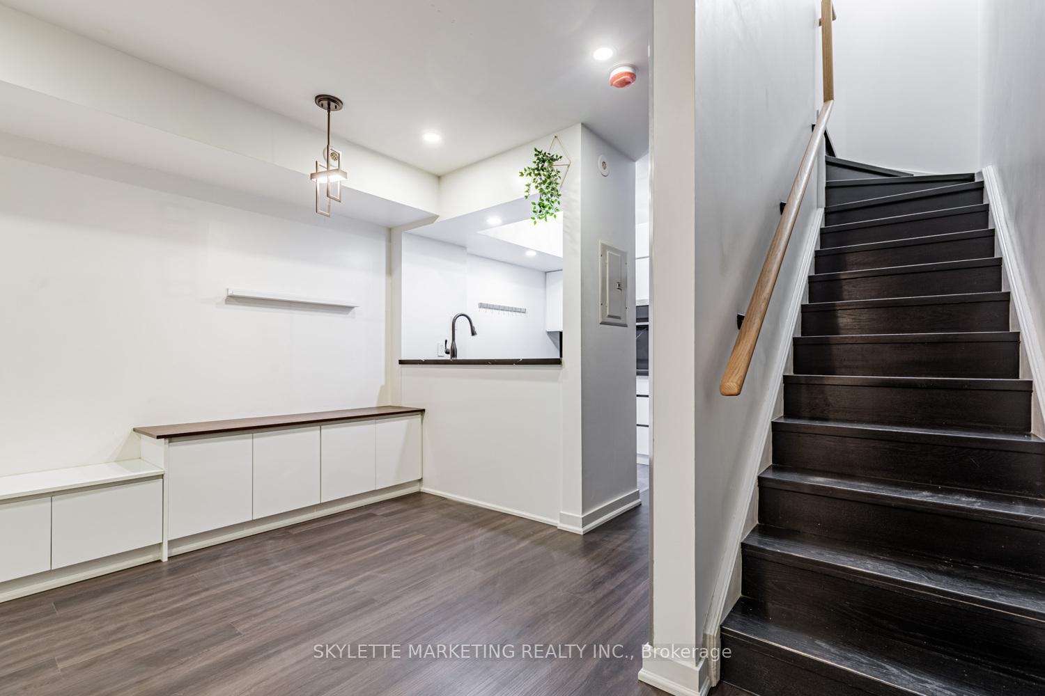 Photo 13 of Unit 107, 3 Everson Drive, North York, Willowdale East — HOMEH