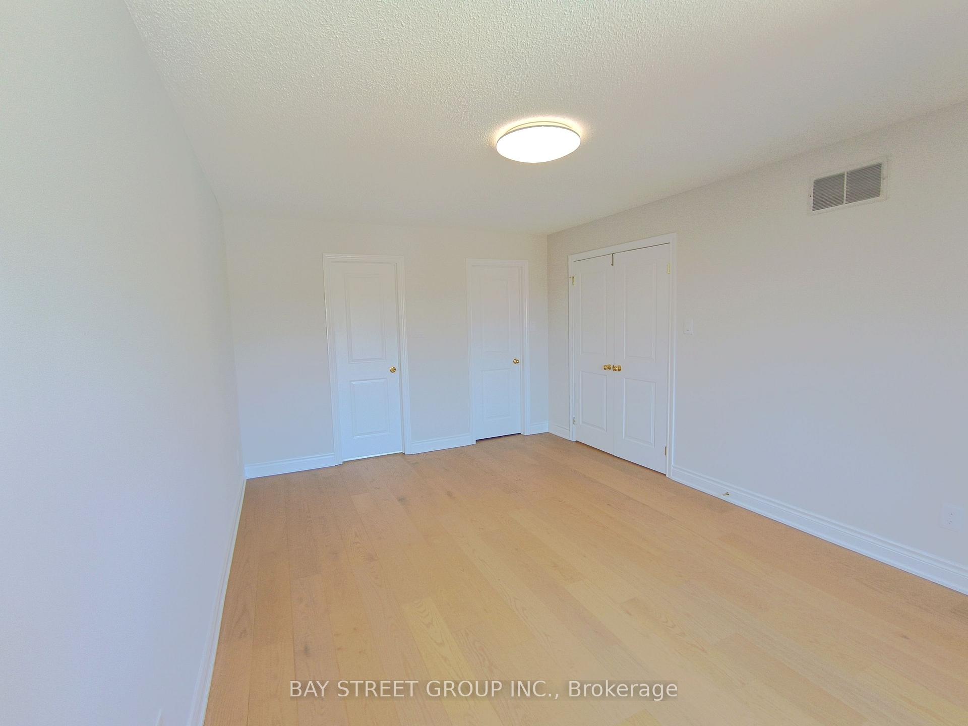 Photo 14 of 3282 Dragon Drive, Mississauga, Fairview — HOMEH