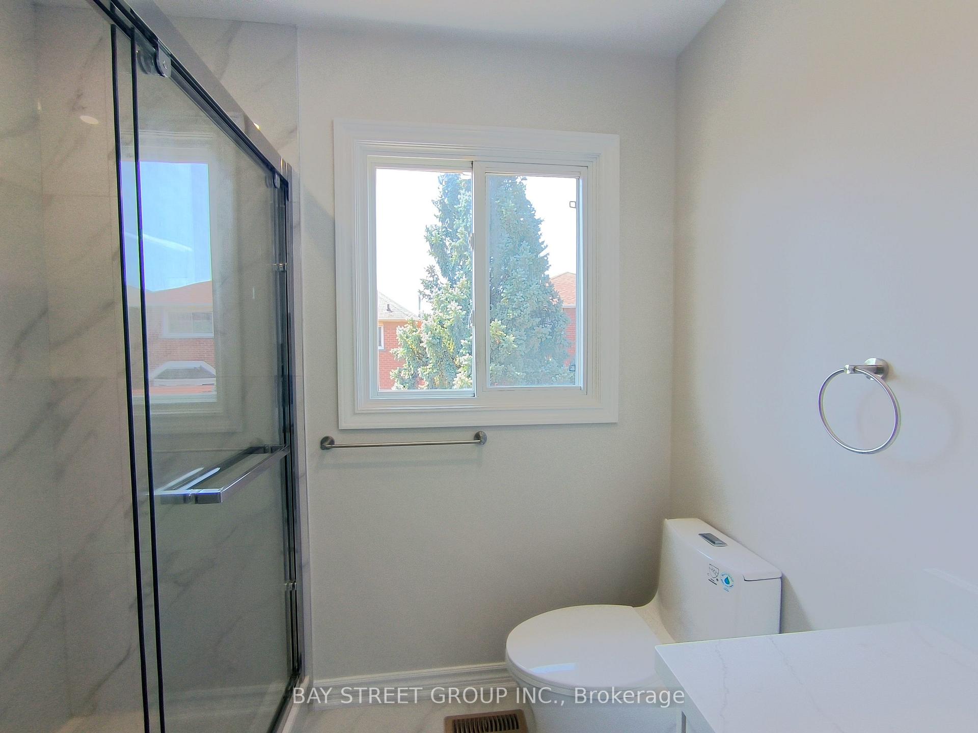 Photo 16 of 3282 Dragon Drive, Mississauga, Fairview — HOMEH