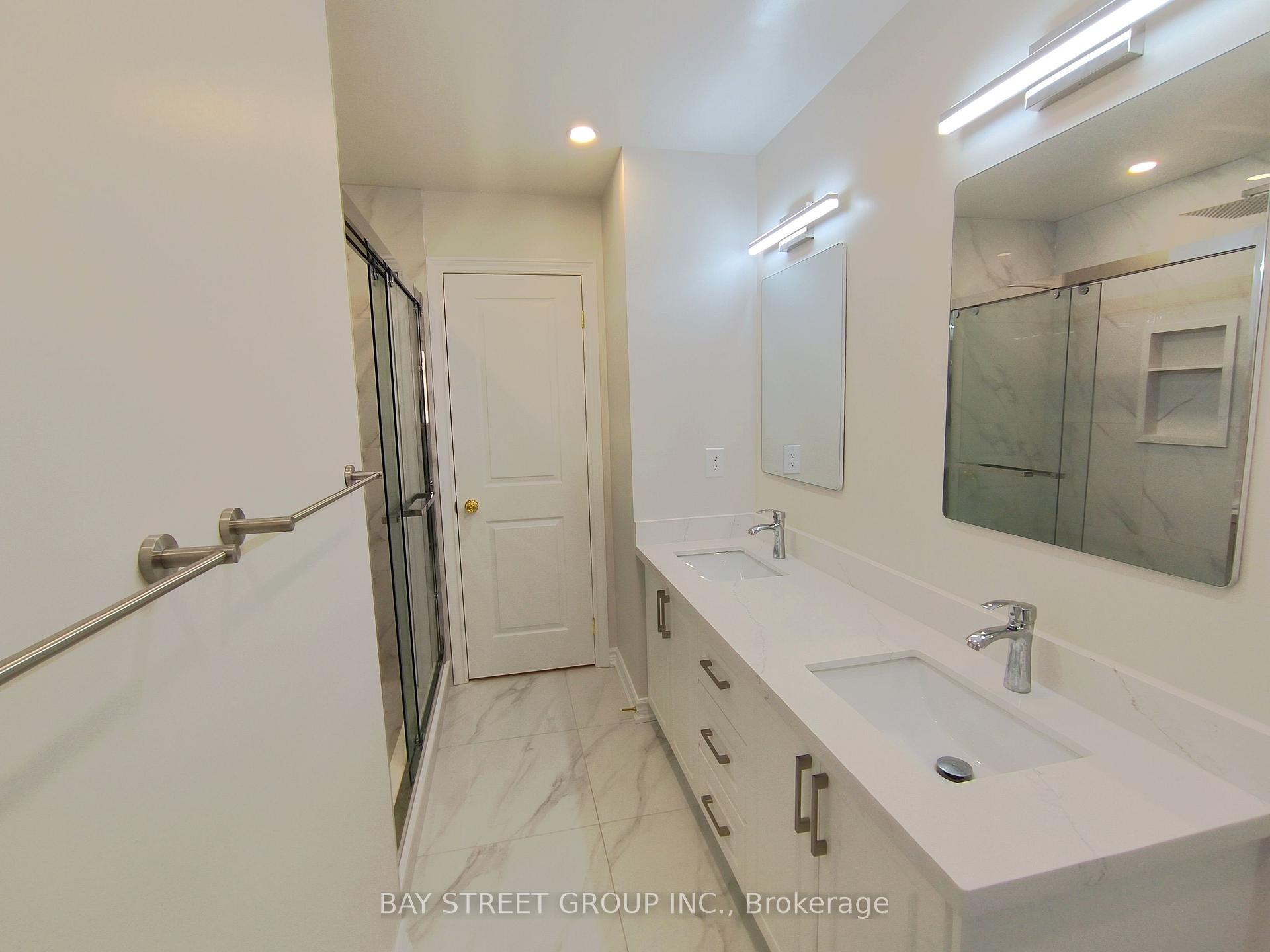 Photo 23 of 3282 Dragon Drive, Mississauga, Fairview — HOMEH