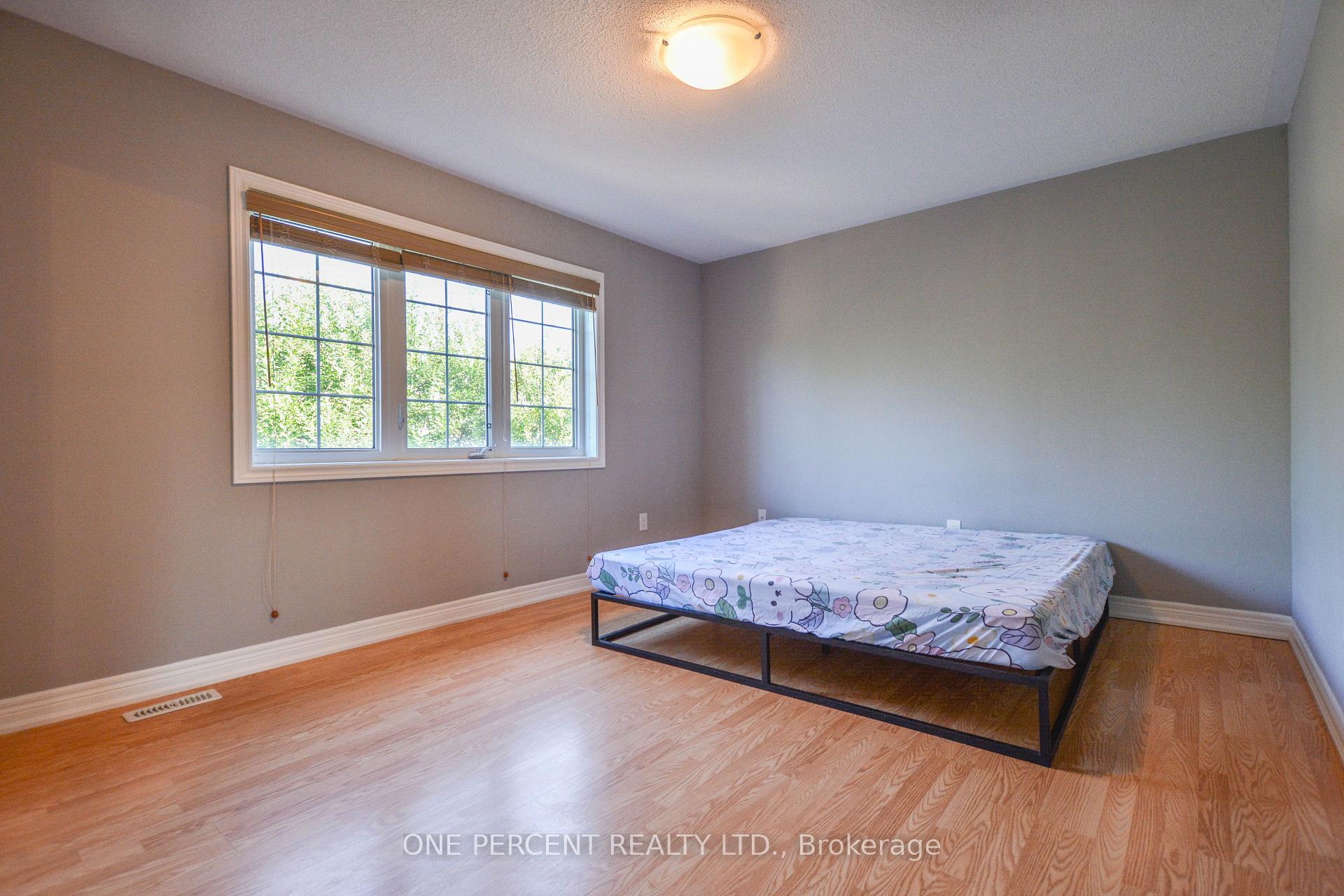 Photo 16 of 85 Benjamin Hood Crescent, Vaughan, Patterson — HOMEH