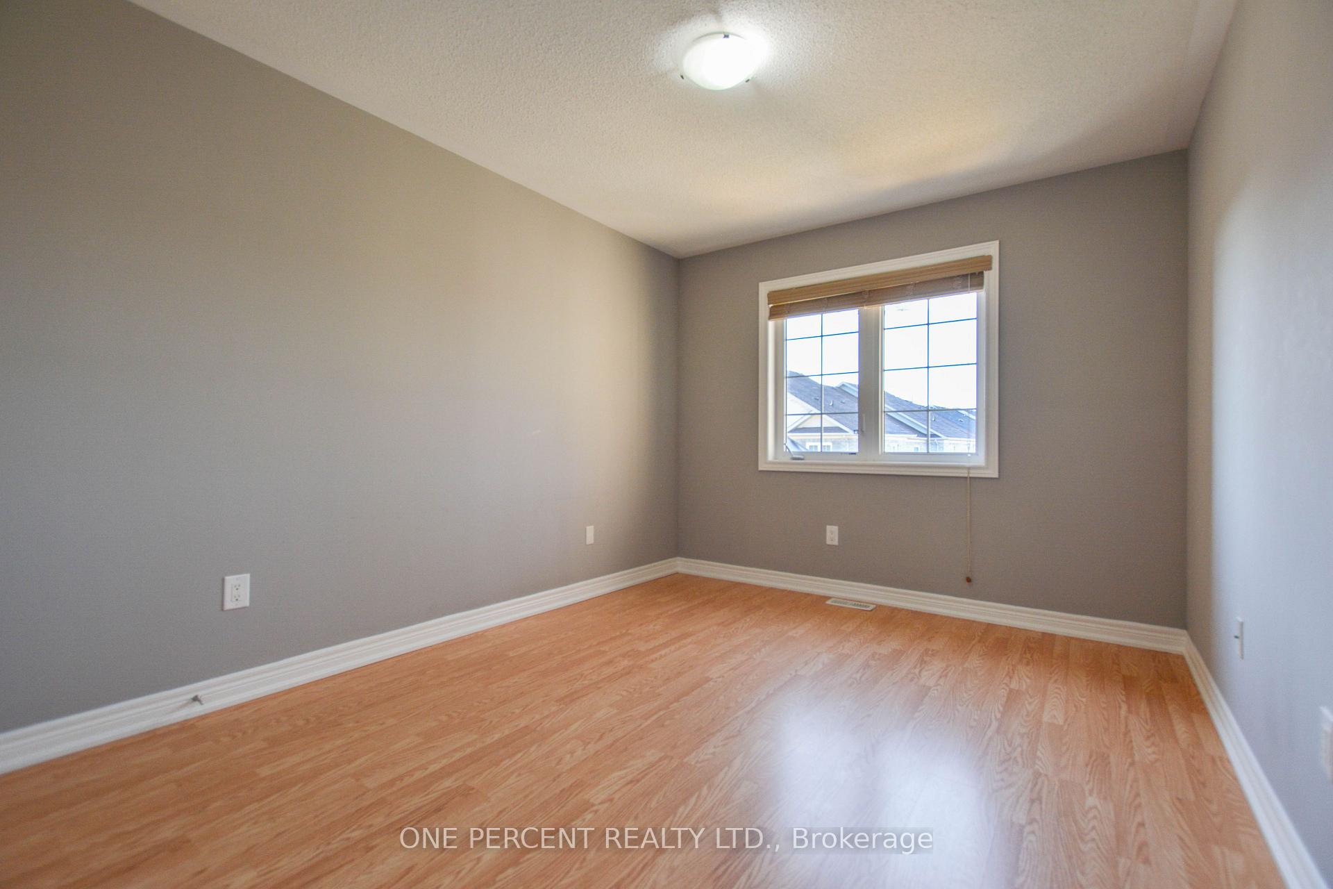 Photo 23 of 85 Benjamin Hood Crescent, Vaughan, Patterson — HOMEH