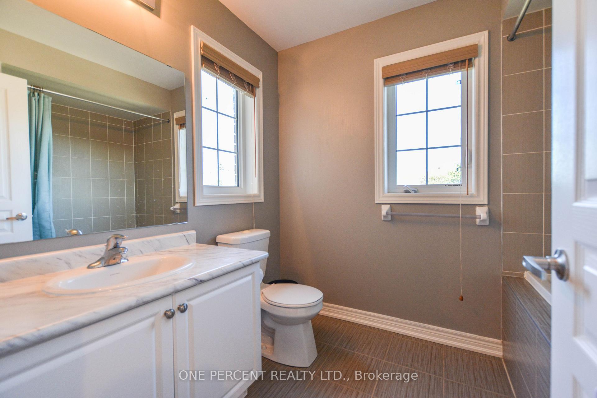 Photo 28 of 85 Benjamin Hood Crescent, Vaughan, Patterson — HOMEH