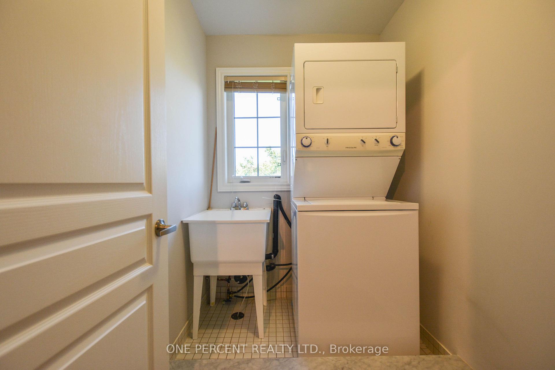 Photo 29 of 85 Benjamin Hood Crescent, Vaughan, Patterson — HOMEH