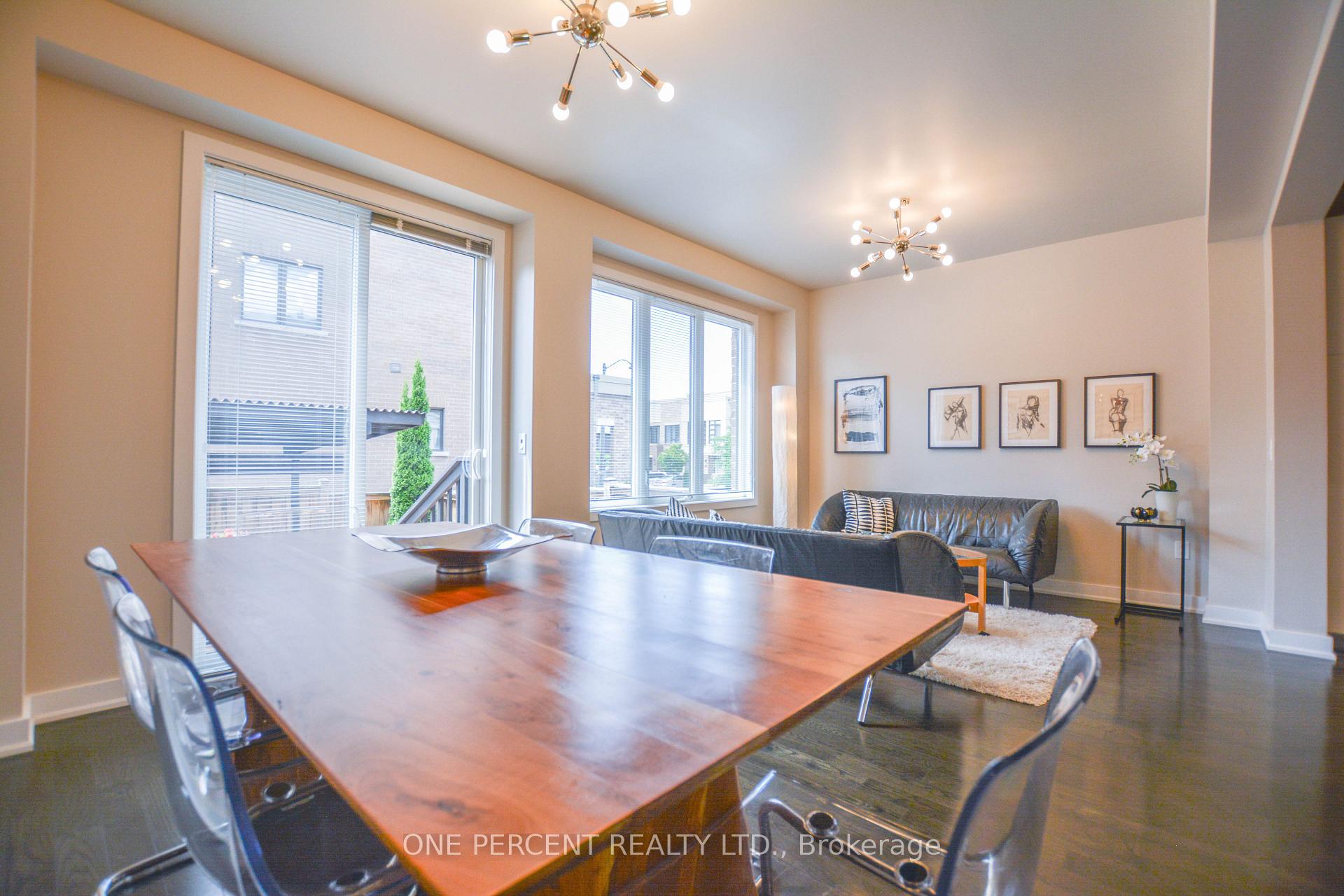 Photo 10 of 16 Denarius Crescent, Richmond Hill, Oak Ridges Lake Wilcox — HOMEH