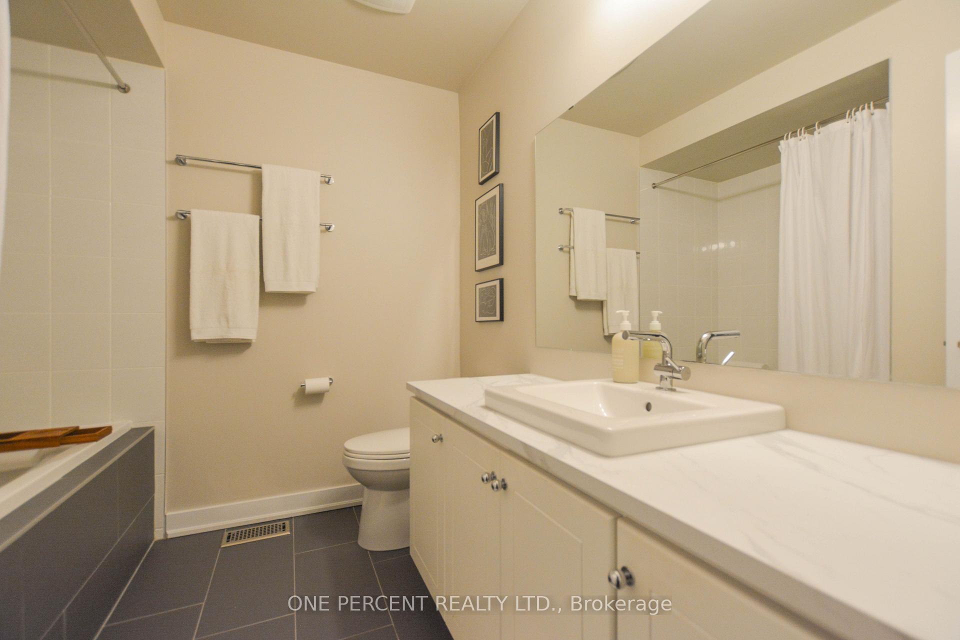 Photo 28 of 16 Denarius Crescent, Richmond Hill, Oak Ridges Lake Wilcox — HOMEH