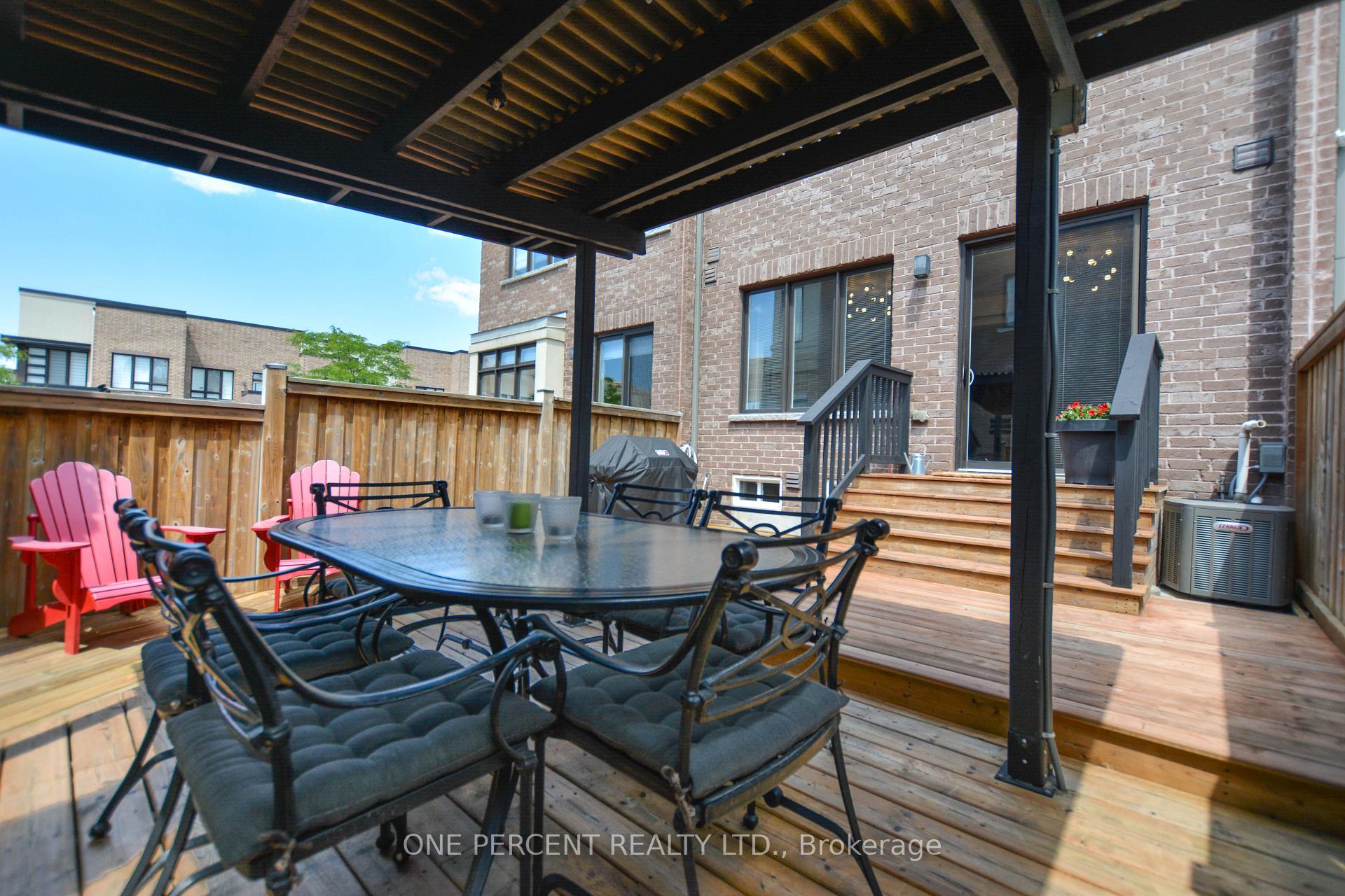 Photo 40 of 16 Denarius Crescent, Richmond Hill, Oak Ridges Lake Wilcox — HOMEH