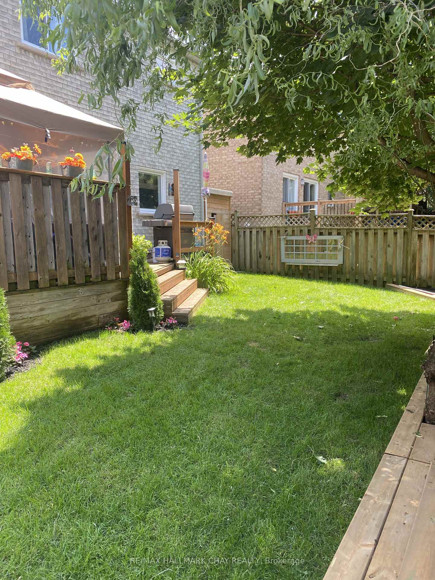 Photo 5 of 61 Carruthers Crescent, Barrie, Grove East — HOMEH