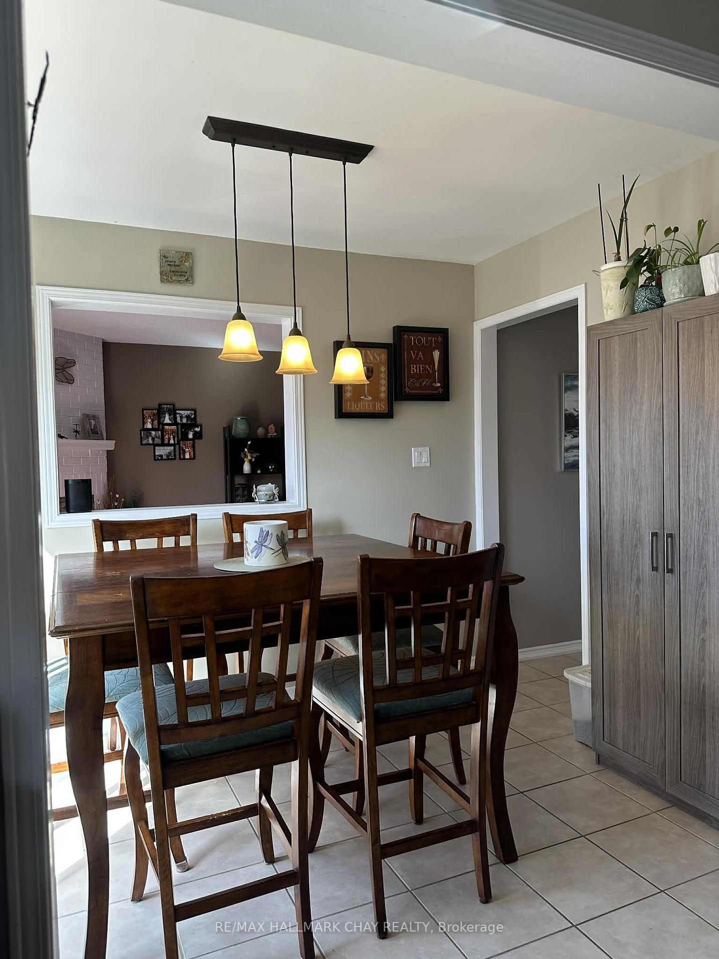 Photo 14 of 61 Carruthers Crescent, Barrie, Grove East — HOMEH