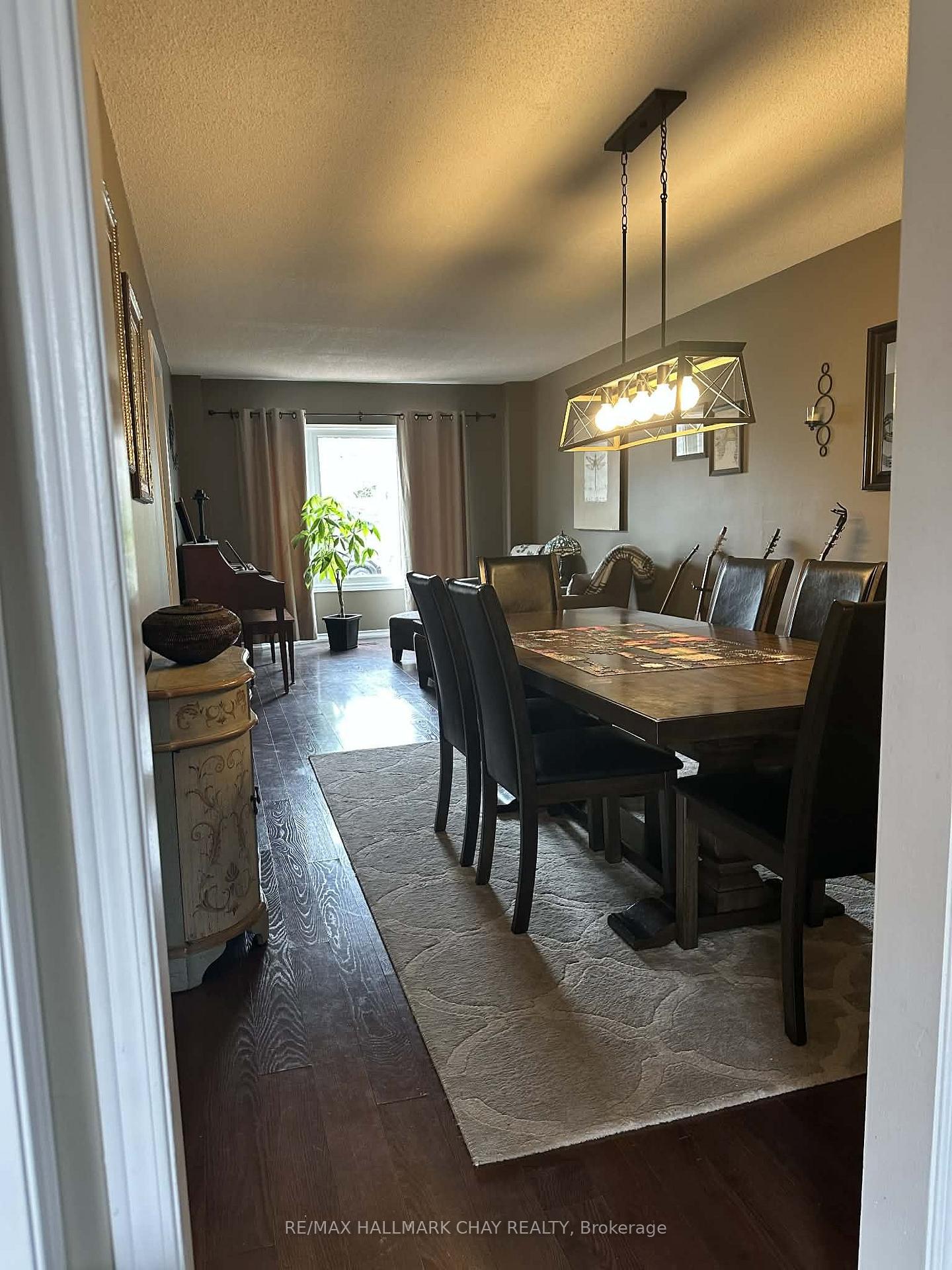 Photo 15 of 61 Carruthers Crescent, Barrie, Grove East — HOMEH