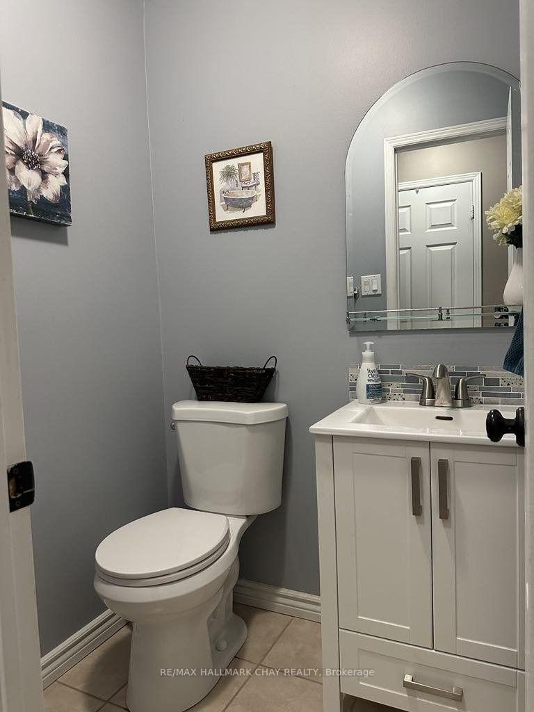 Photo 21 of 61 Carruthers Crescent, Barrie, Grove East — HOMEH
