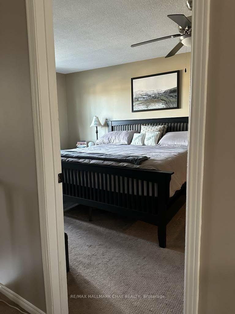 Photo 26 of 61 Carruthers Crescent, Barrie, Grove East — HOMEH