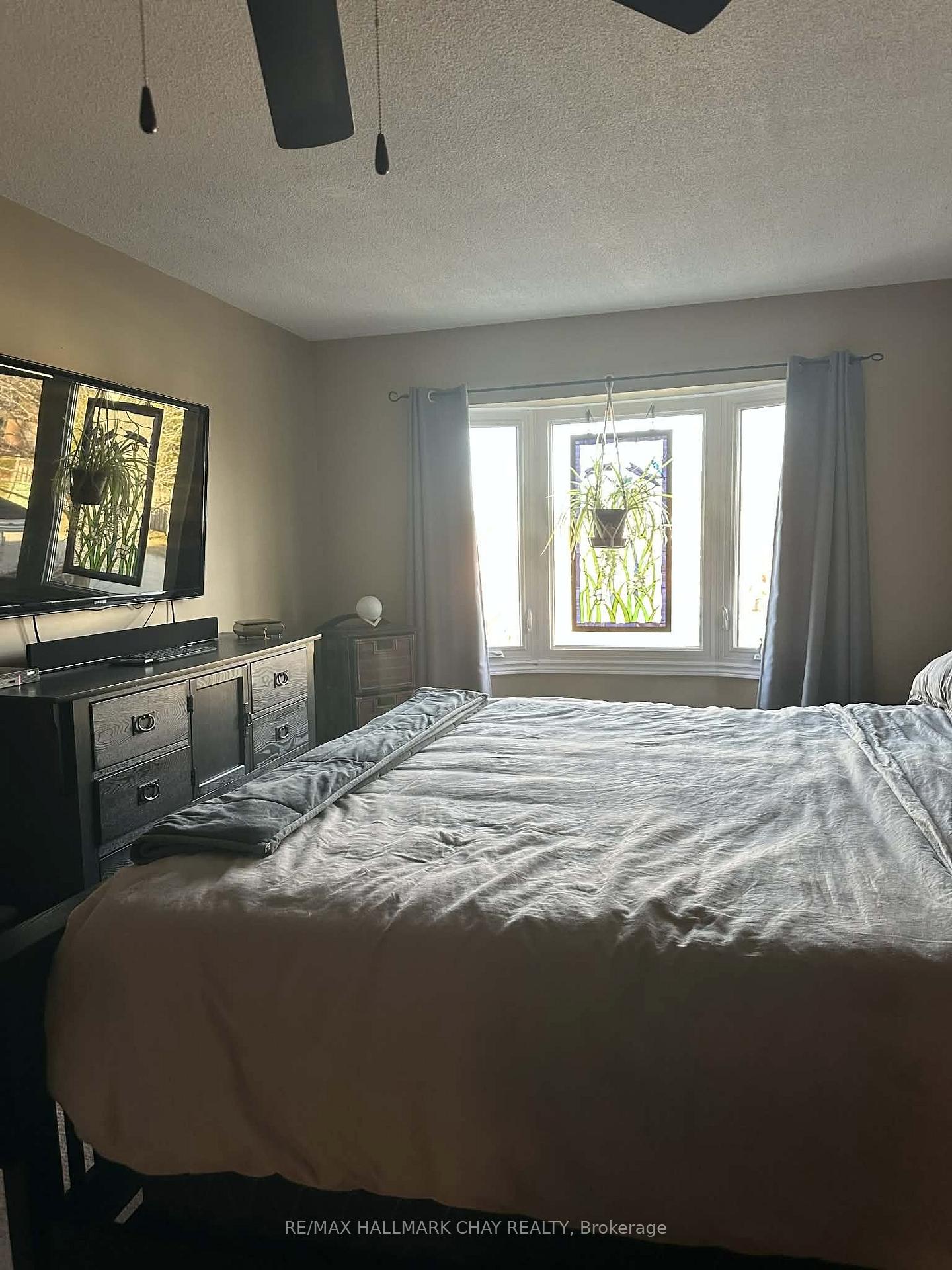 Photo 27 of 61 Carruthers Crescent, Barrie, Grove East — HOMEH