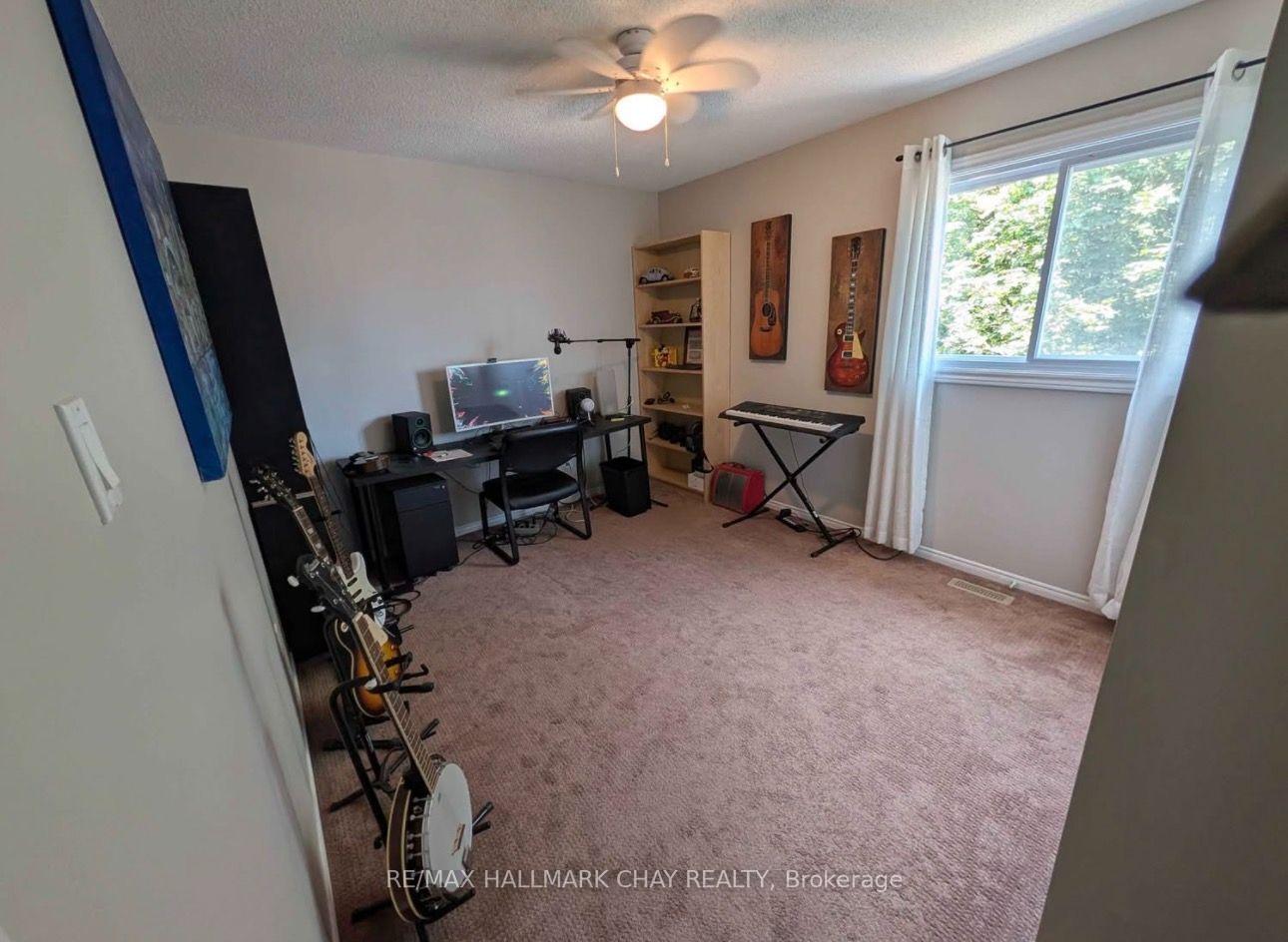 Photo 34 of 61 Carruthers Crescent, Barrie, Grove East — HOMEH