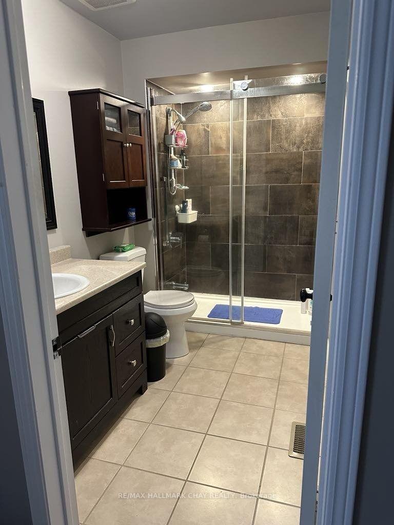 Photo 37 of 61 Carruthers Crescent, Barrie, Grove East — HOMEH