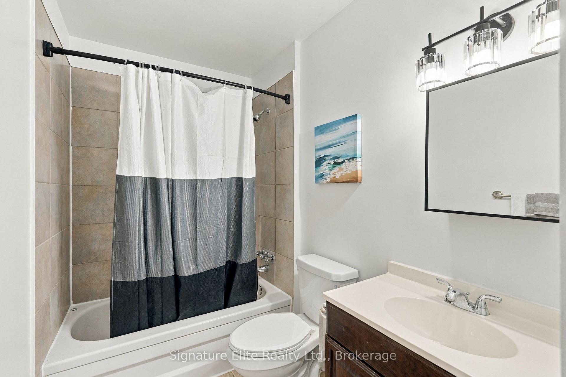 Photo 29 of 44 Bronte Crescent, Barrie, Letitia Heights — HOMEH